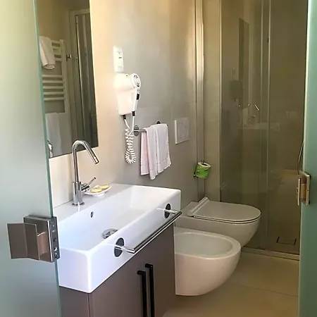 Hermosa Otel