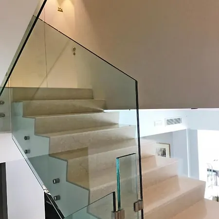 Hermosa מלון ריצ'יונה