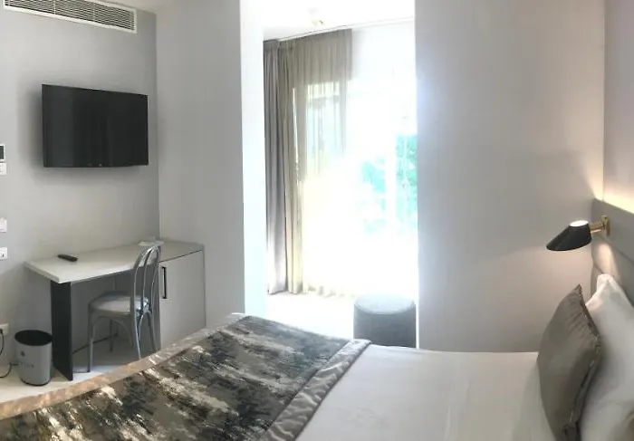 Hermosa Ξενοδοχείο 3*